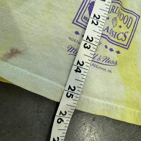 Vintage Y2K Los Angeles Lakers Tie Dye Mitchell & Ness Graphic Yellow Tee M - Picture 5 of 5